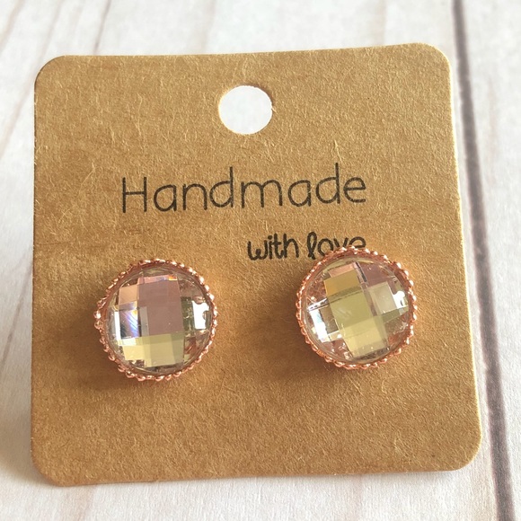 Clear Rhinestone Rose Gold Crown Stud Earrings! - Picture 6 of 16